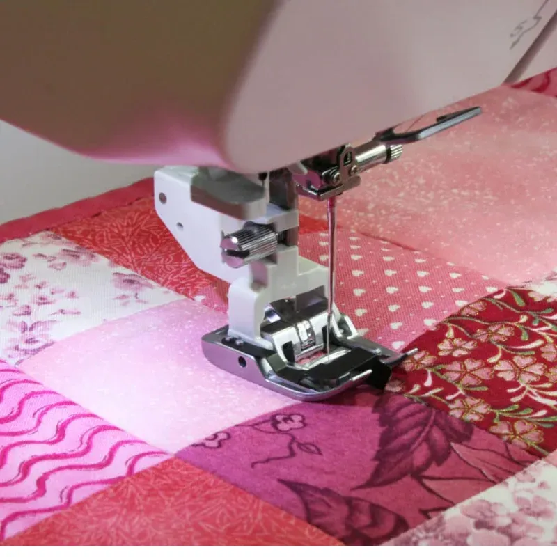 quiltandsew3310722